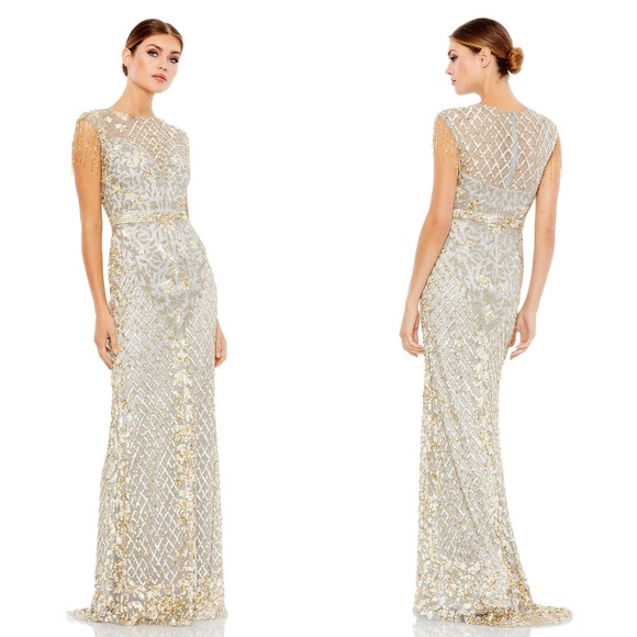 Mac Duggal Dresses & Skirts - NWT Mac Duggal 4908 Embellished Beaded Fringe Cap Sleeve Gown